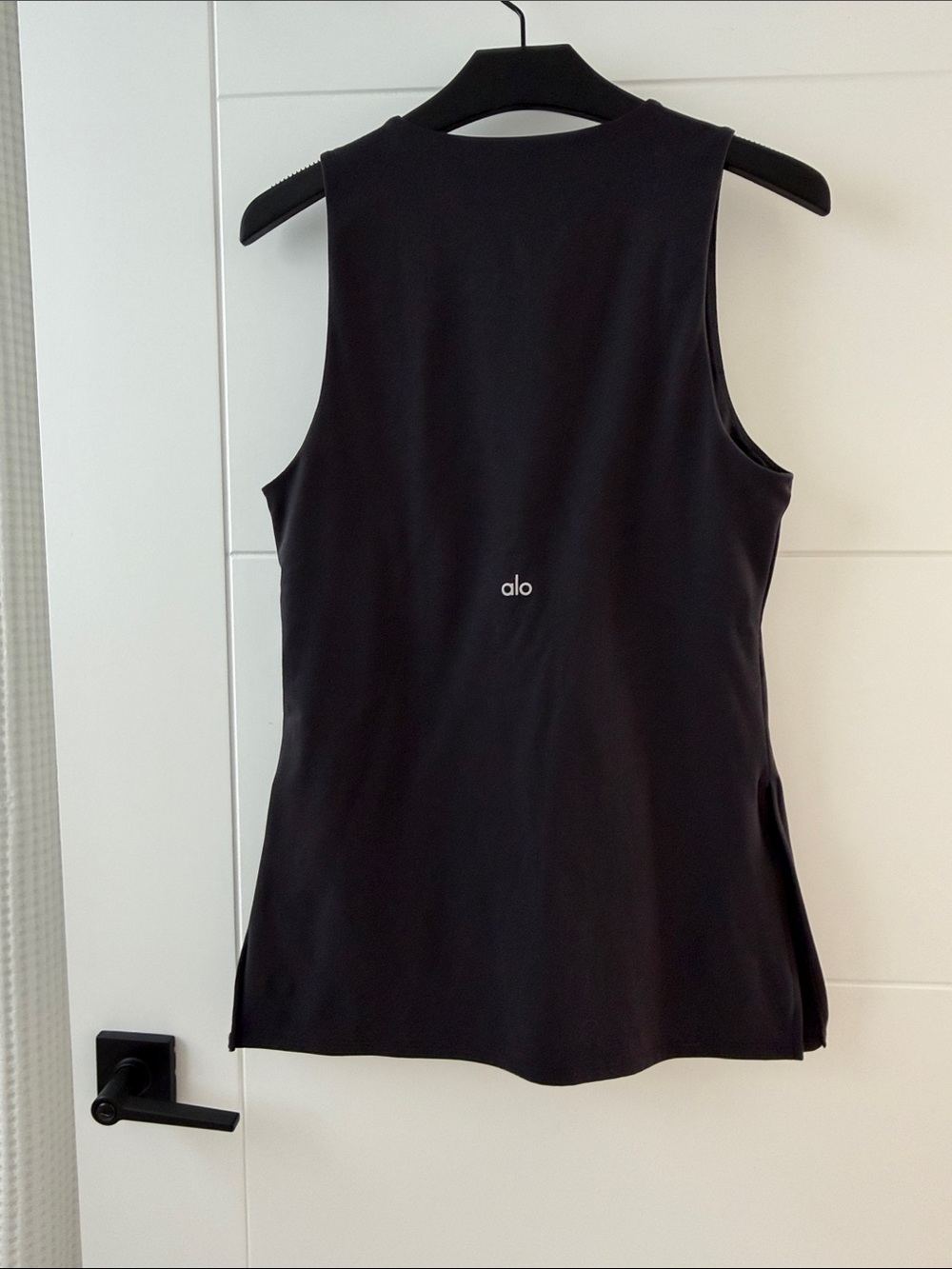 Alo Bra Tank - Picture 5 of 8